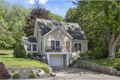 1623  31st Pl, La Crosse, WI 54601 - Photo 1