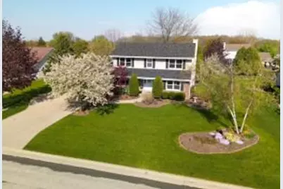 W166N10248  Calico Ln, Germantown, WI 53022 - Photo 1