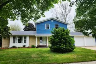 942 Mulberry St, Lake Mills, WI 53551 - Photo 1