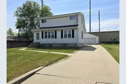 1031 S 98th St, West Allis, WI 53214 - Photo 1