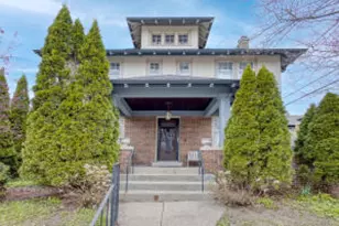 2312 E Linnwood Ave, Milwaukee, WI 53211 - Photo 1
