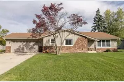 10226 W Steeple View Ln, Franklin, WI 53132 - Photo 1