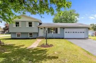 274 Greeley St, Berlin, WI 54923 - Photo 1