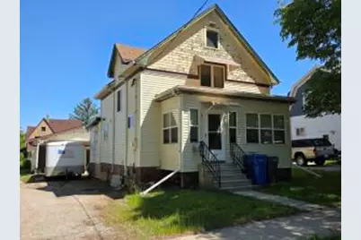 305 N Montgomery St, Watertown, WI 53094 - Photo 1