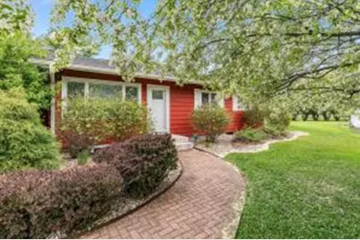 1102  Nancy Ct, La Crosse, WI 54601 - Photo 1