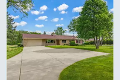 17000 W Observatory Rd, New Berlin, WI 53151 - Photo 1