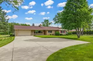 17000 W Observatory Rd, New Berlin, WI 53151 - Photo 1