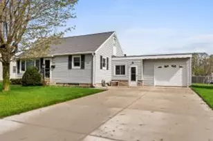 2332 37th St, Two Rivers, WI 54241 - Photo 1