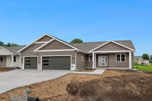 21590 Somerset Down Ln, Galesville, WI 54630 - Photo 1