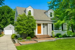 4943 N Diversey Blvd, Whitefish Bay, WI 53217 - Photo 1