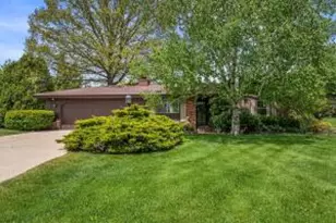 18400 Honey Creek Dr, Brookfield, WI 53045 - Photo 1