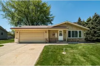8049 S Waring Dr, Oak Creek, WI 53154 - Photo 1