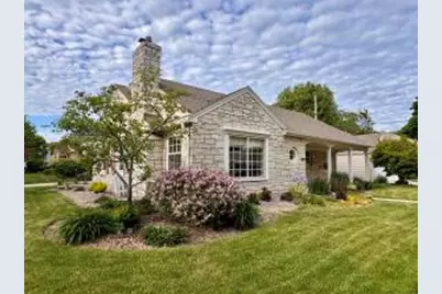 8526 W Clarke St, Wauwatosa, WI 53226 - Photo 1