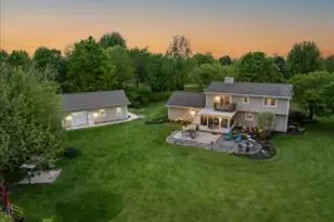 1004 Winnebago Cir, Richfield, WI 53033 - Photo 1