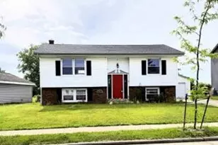 8885 N 70th St, Milwaukee, WI 53223 - Photo 1