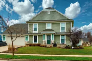 3272 E Koenig Ave, Saint Francis, WI 53235 - Photo 1