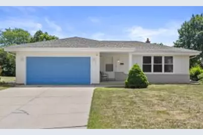 7360 W Brunn Dr, Franklin, WI 53132 - Photo 1