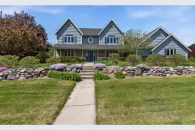 1128 S Silverbrook Dr, West Bend, WI 53095 - Photo 1