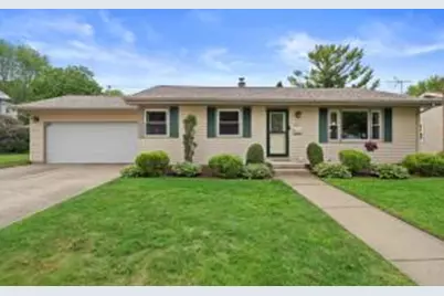 1971  Cascade Dr, Waukesha, WI 53188 - Photo 1