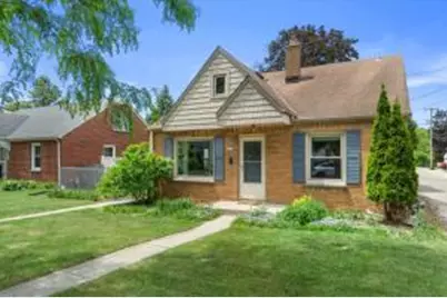 3057 N 80th St, Milwaukee, WI 53222 - Photo 1