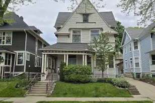 2745 N Summit Ave, Milwaukee, WI 53211 - Photo 1