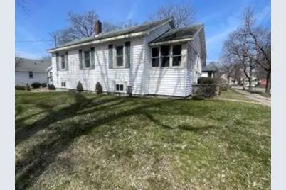 1324  16th St, La Crosse, WI 54601 - Photo 1