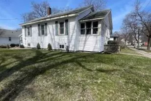 1324 16th St, La Crosse, WI 54601 - Photo 1