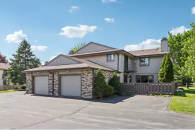 W178N9754  Riversbend Cir, Germantown, WI 53022 - Photo 1