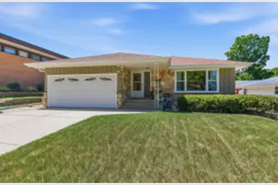 2433 S 93rd St, West Allis, WI 53227 - Photo 1