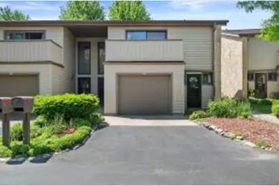 972  Valentine Rd, Oconomowoc, WI 53066 - Photo 1