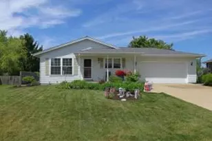 406 Prairie Hill Way, Racine, WI 53185 - Photo 1