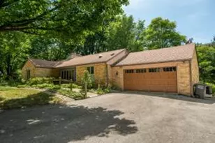 W276N1875 Spring Creek Dr, Pewaukee, WI 53072 - Photo 1