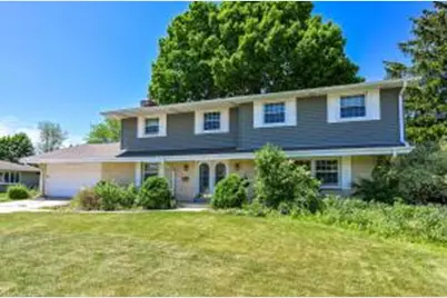 739  6th Ave, Grafton, WI 53024 - Photo 1