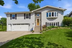 924 N Grant St, Port Washington, WI 53074 - Photo 1