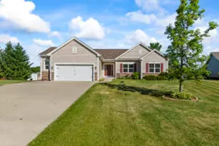 N7933 Forest Dr, Ixonia, WI 53036 - Photo 1