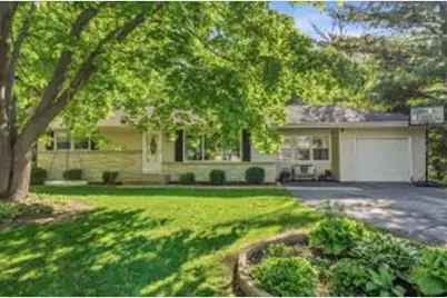 7035 N Rockledge Ave, Glendale, WI 53209 - Photo 1