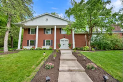 1435  Victoria Cir, Elm Grove, WI 53122 - Photo 1