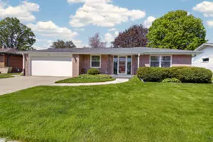 116 Virginia St, Racine, WI 53405 - Photo 1