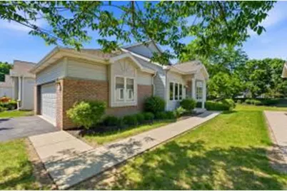 4650 S Forest Point Blvd, New Berlin, WI 53151 - Photo 1
