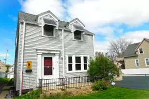 1003 S 33rd St, Milwaukee, WI 53215 - Photo 1