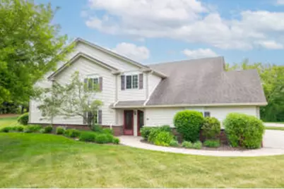 652  Pewaukee Rd, Pewaukee, WI 53072 - Photo 1