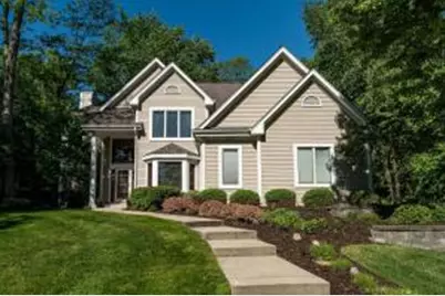 W305N2373  Maple Ave, Delafield, WI 53072 - Photo 1