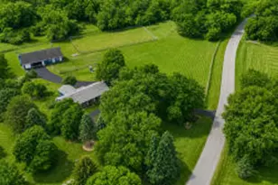 N7W29615 Thames Ct, Delafield, WI 53188 - Photo 1