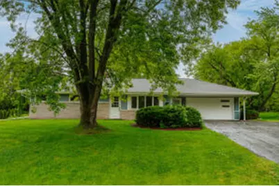 N78W16300  Carl Ross Dr, Menomonee Falls, WI 53051 - Photo 1