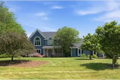 W330N5888  Cedar Bay Dr, Merton, WI 53058 - Photo 1