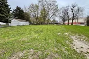 1337 Kewaunee St, Racine, WI 53404 - Photo 1