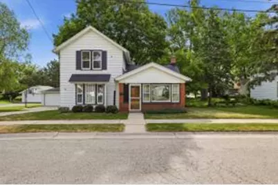354  Prospect Ave, Hartland, WI 53029 - Photo 1