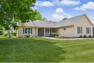 N22W26761  Shooting Star Rd, Pewaukee, WI 53072 - Photo 1