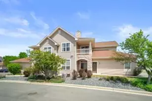 9301 Cobblestone Way, Franklin, WI 53132 - Photo 1