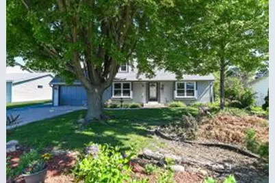 960 E Oakwood Rd, Oak Creek, WI 53154 - Photo 1